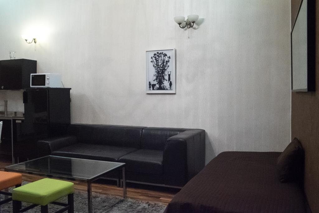 Apartamento Inviting Flat In The Heart Of Town Budapest Exterior foto