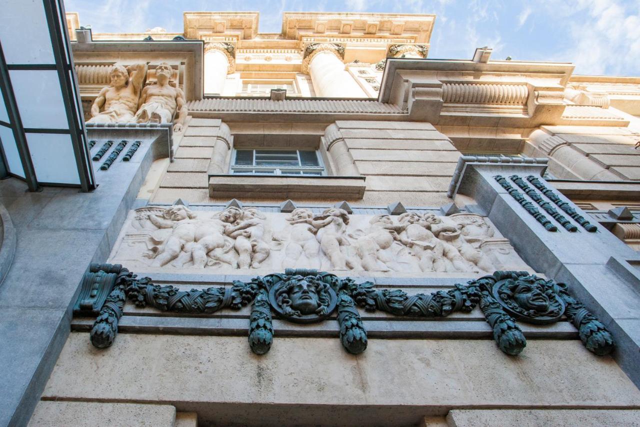 Apartamento Inviting Flat In The Heart Of Town Budapest Exterior foto