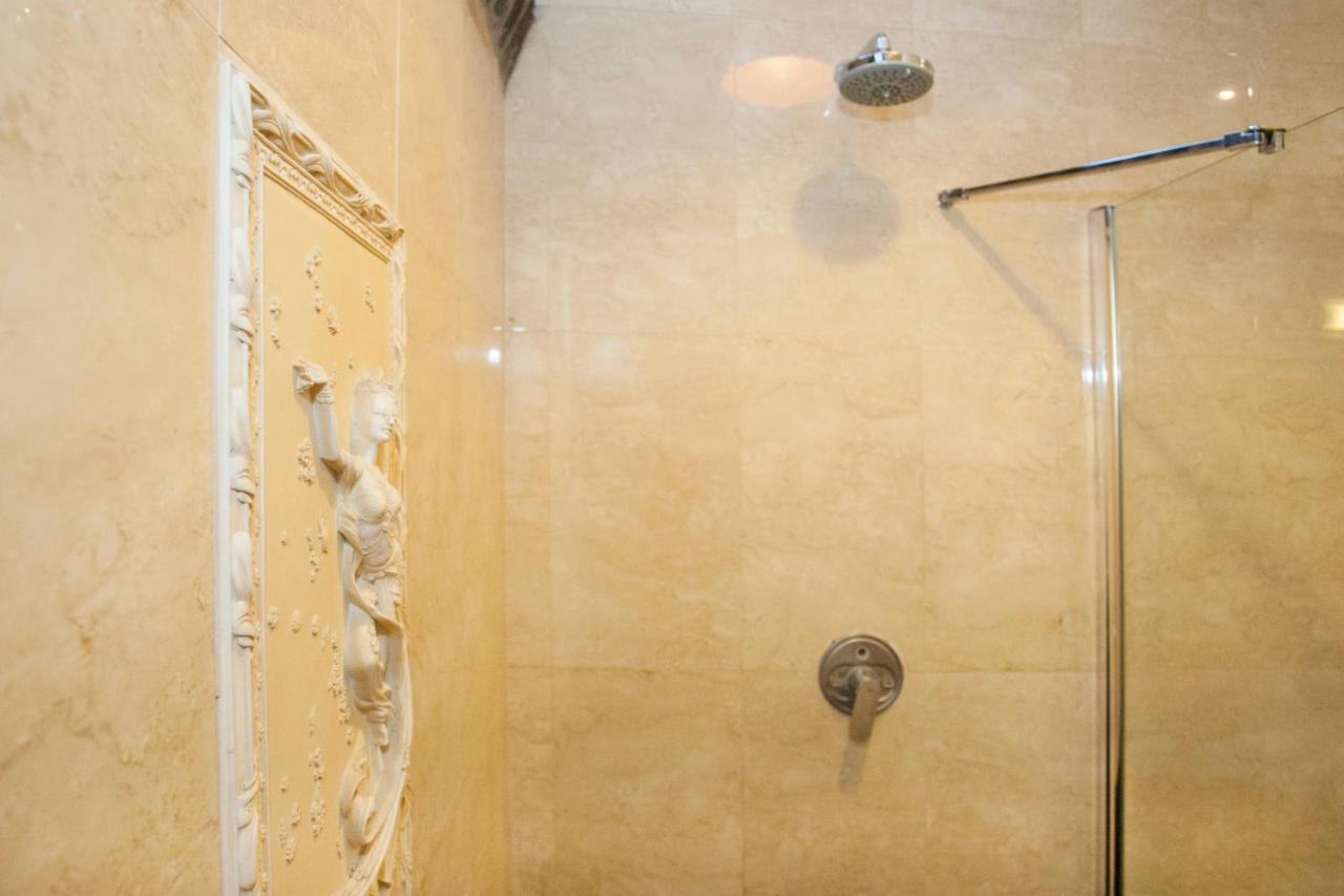 Apartamento Inviting Flat In The Heart Of Town Budapest Exterior foto